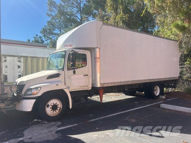 Hino 238 Skriňová nadstavba