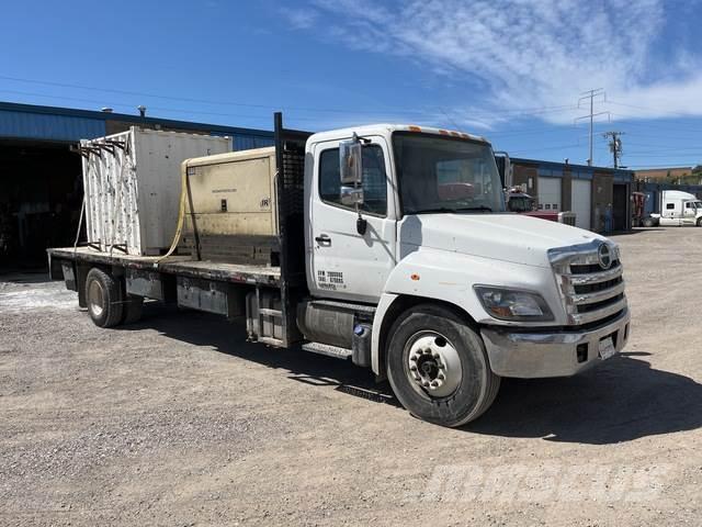 Hino 308 Plošinové nákladné automobily/nákladné automobily so sklápacími bočnicami