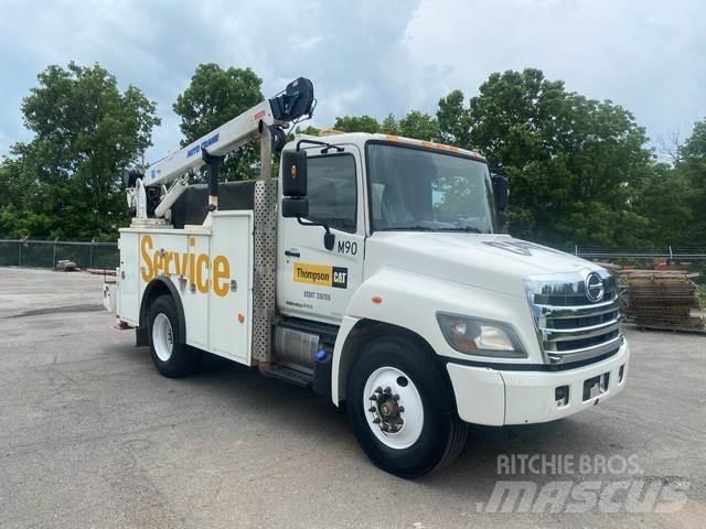 Hino 338 Komunálne / Multi-úžitkové vozidlá