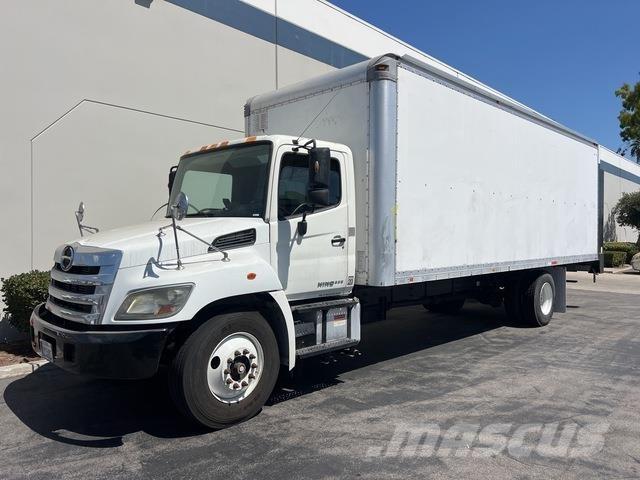 Hino 338 Skriňová nadstavba