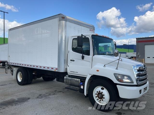 Hino 338 Skriňová nadstavba