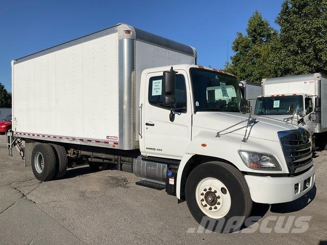 Hino 338 Skriňová nadstavba