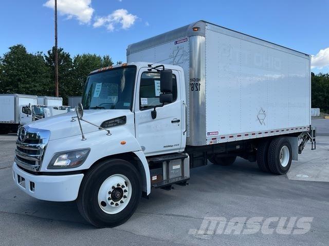 Hino 338 Skriňová nadstavba