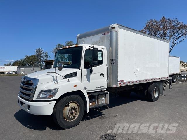 Hino 338 Skriňová nadstavba