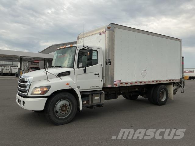 Hino 338 Skriňová nadstavba