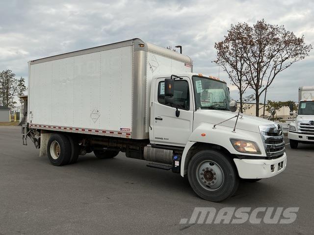 Hino 338 Skriňová nadstavba