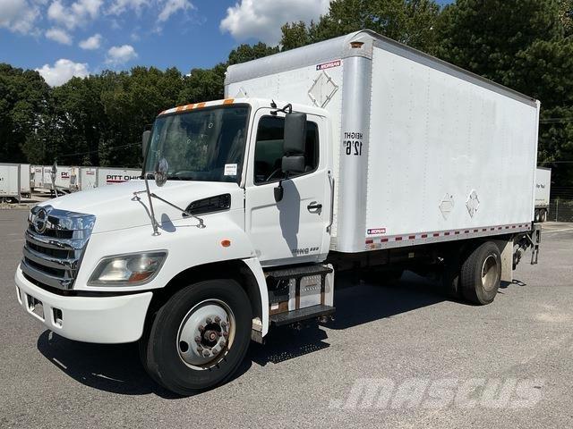 Hino 338 Skriňová nadstavba