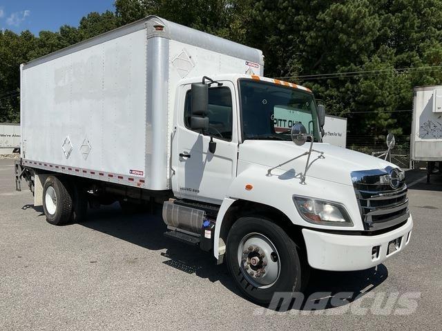 Hino 338 Skriňová nadstavba