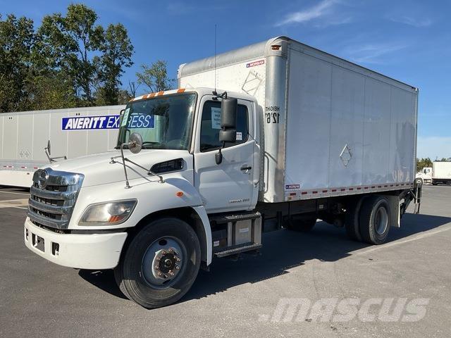 Hino 338 Skriňová nadstavba