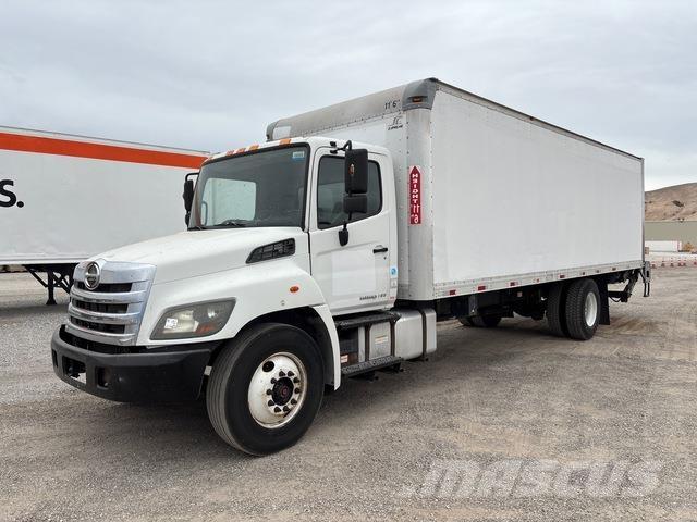 Hino 338 Skriňová nadstavba