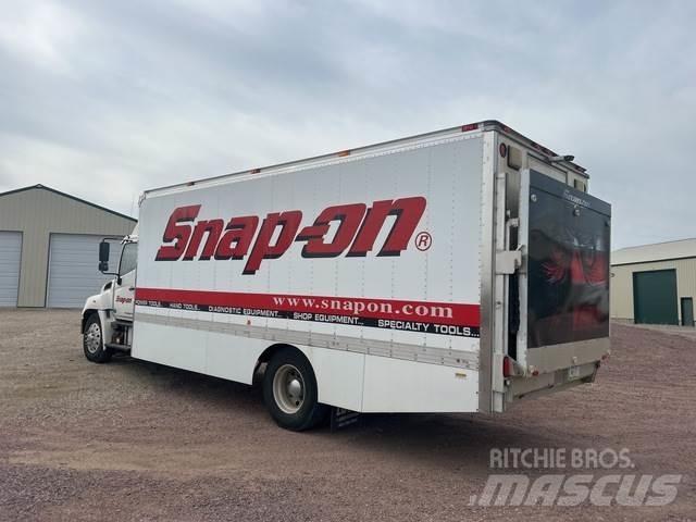Hino J08E Skriňová nadstavba