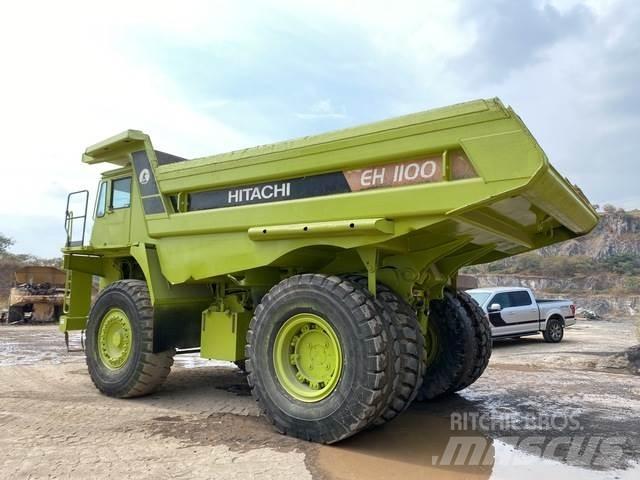 Hitachi EH1100 Kĺbové nákladné autá