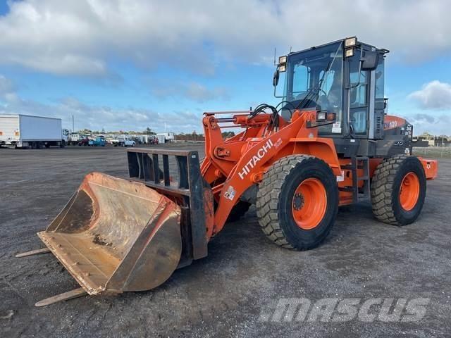 Hitachi ZW120 Kolesové nakladače