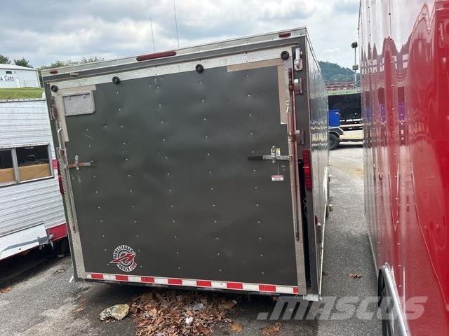  Homesteader Návesy na prepravu automobilov