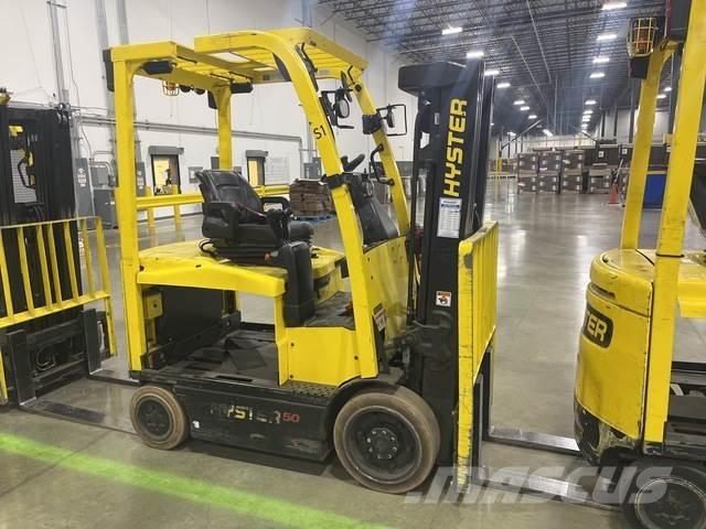 Hyster E50XN Akumulátorové vozíky