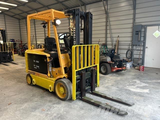 Hyster E65Z-40 Akumulátorové vozíky