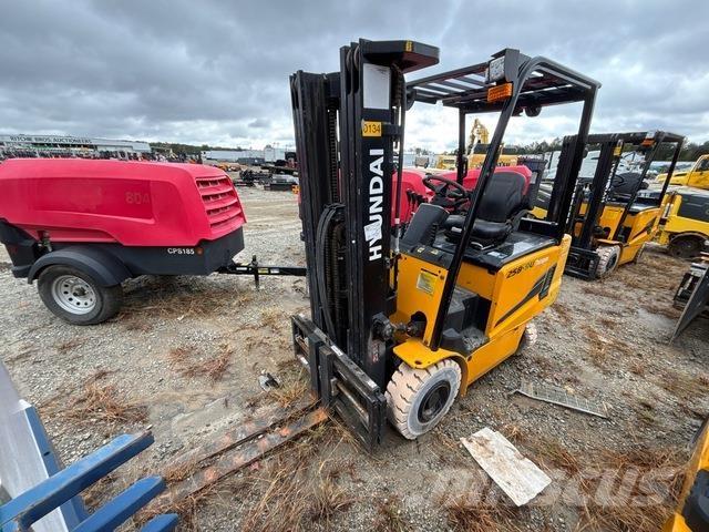 Hyundai 25B-9U Akumulátorové vozíky