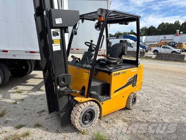Hyundai 25B-9U Akumulátorové vozíky