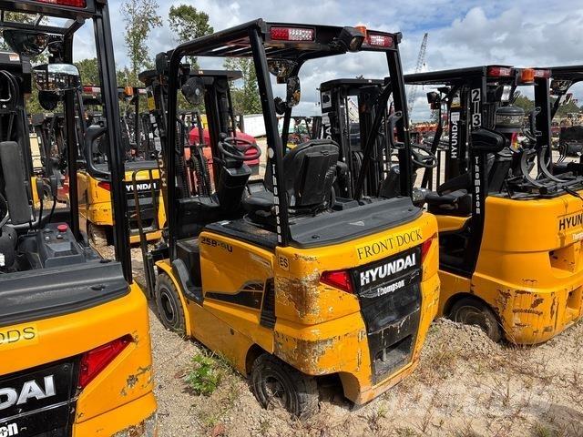 Hyundai 25B-9U Akumulátorové vozíky