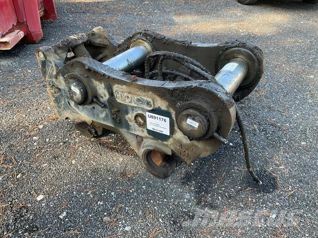 Hyundai EQD45 Drapáky