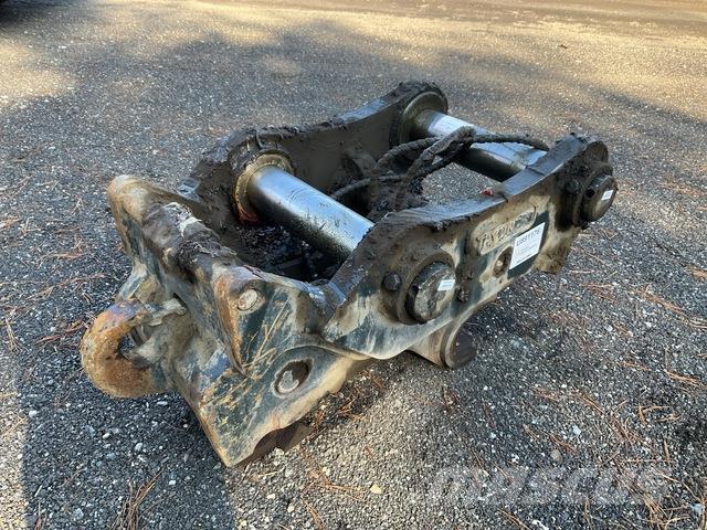 Hyundai EQD45 Drapáky