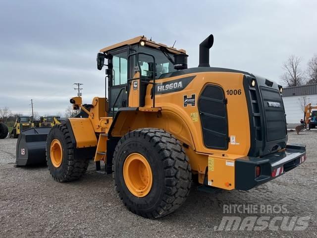 Hyundai HL960A Kolesové nakladače