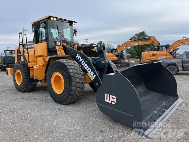 Hyundai HL960A Kolesové nakladače