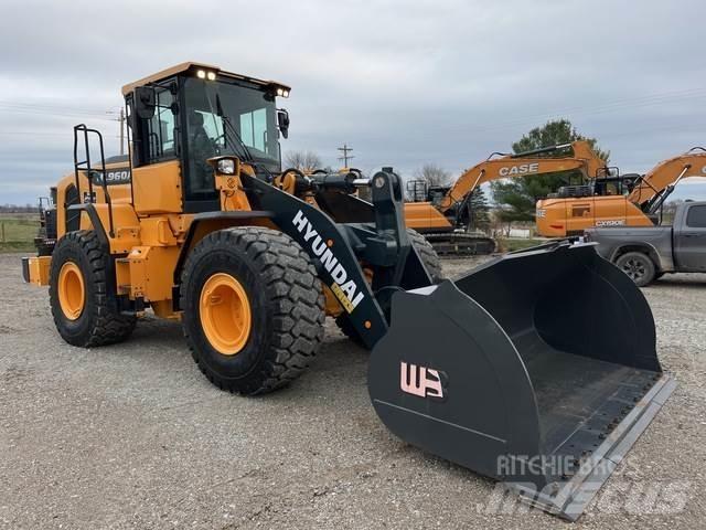Hyundai HL960A Kolesové nakladače