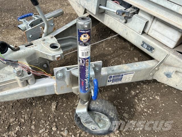 Ifor Williams  Prívesy na prepravu automobilov