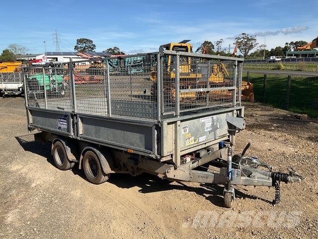 Ifor Williams  Prívesy na prepravu automobilov