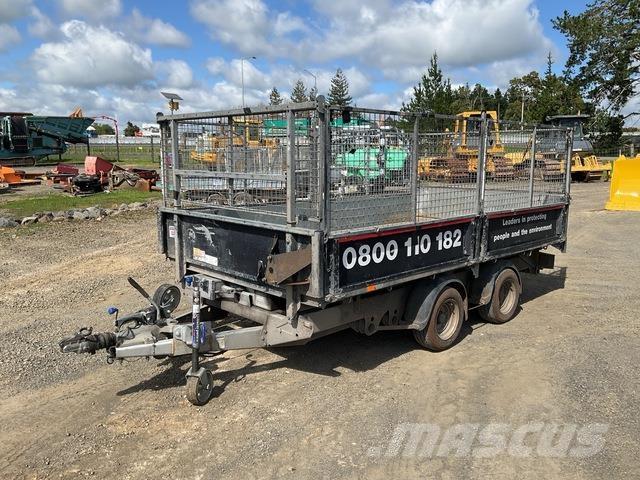 Ifor Williams  Prívesy na prepravu automobilov