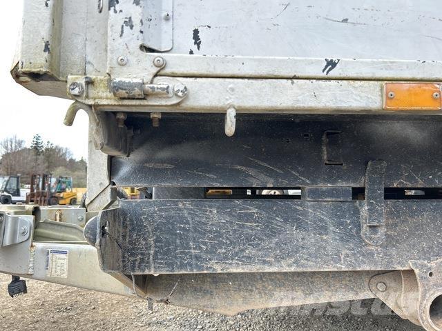 Ifor Williams  Prívesy na prepravu automobilov