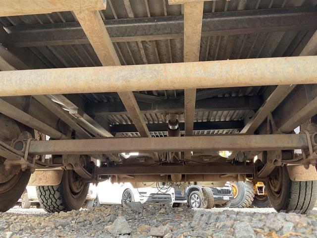 Ifor Williams  Prívesy na prepravu automobilov