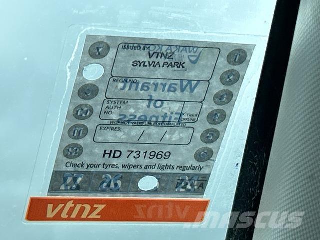 Isuzu D-Max Nakladacia/sklápacia bočnica