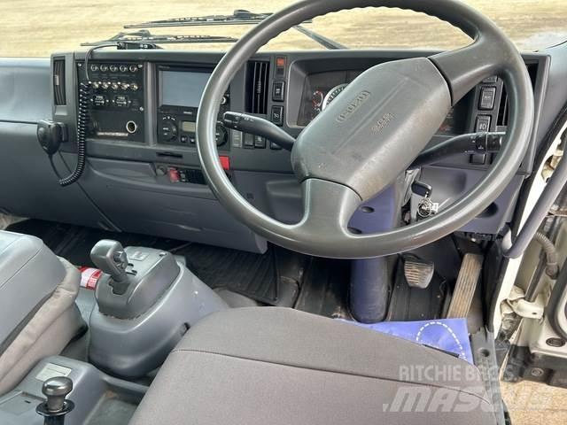 Isuzu FRR600 Autoplošiny