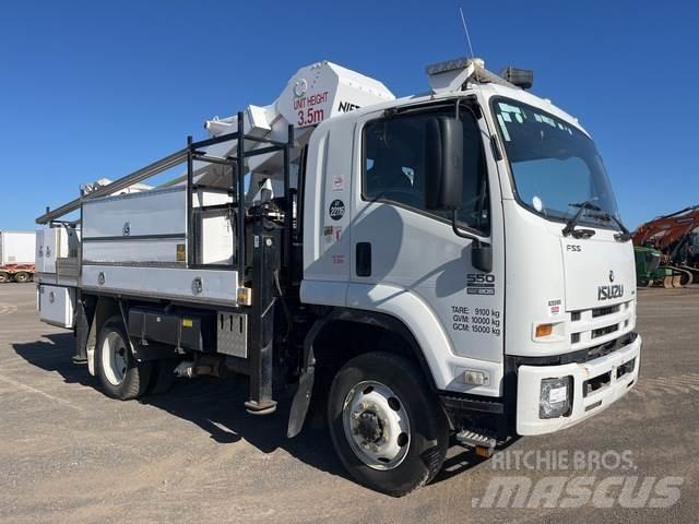 Isuzu FSS550 Autoplošiny
