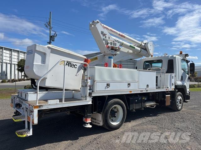 Isuzu FTR900 Autoplošiny