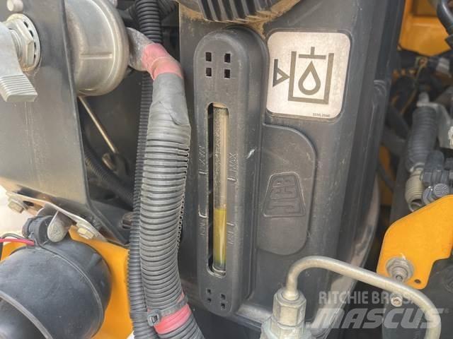 JCB 135 HD Šmykom riadené nakladače
