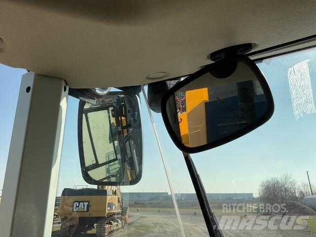 JCB 411 S5 HT Kolesové nakladače