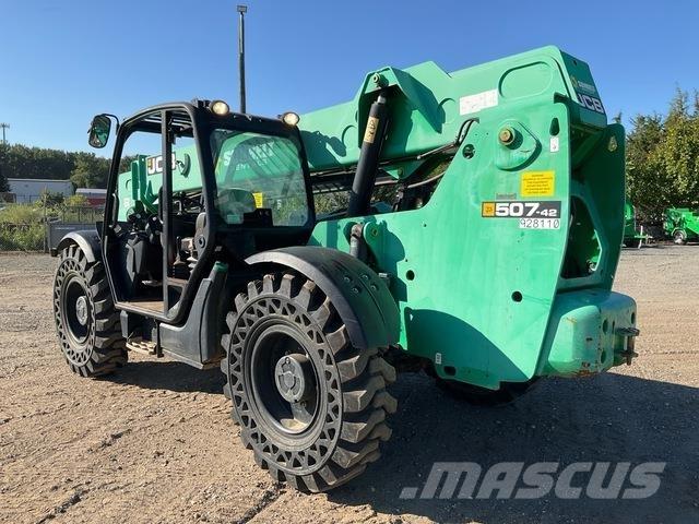 JCB 507-42 Teleskopické manipulátory
