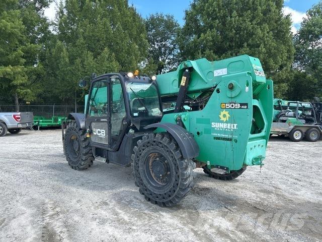 JCB 509-42 Teleskopické manipulátory