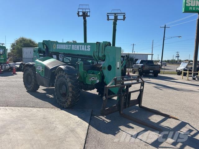 JCB 509-42 Teleskopické manipulátory