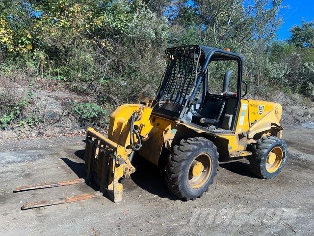 JCB 520 Teleskopické manipulátory