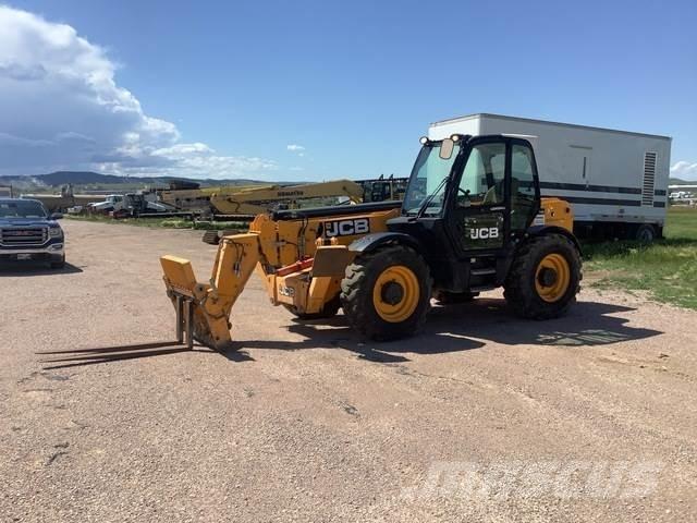 JCB 535-140 Teleskopické manipulátory