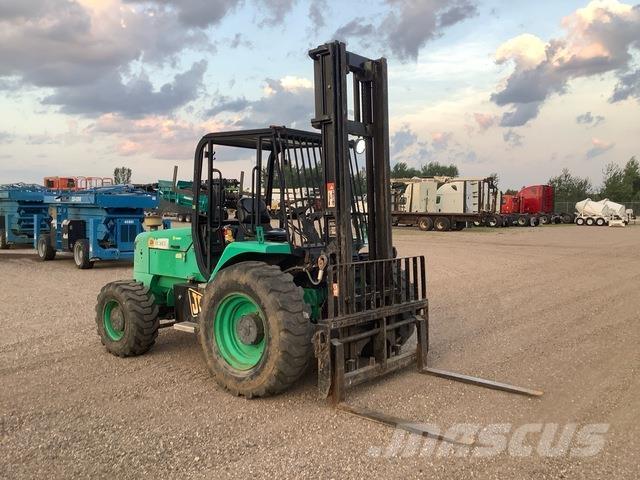 JCB 930 Terénne vysokozdvižné vozíky