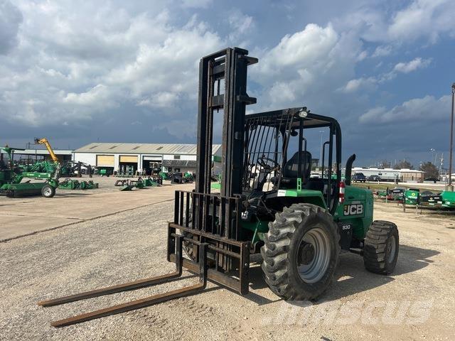 JCB 930 Terénne vysokozdvižné vozíky