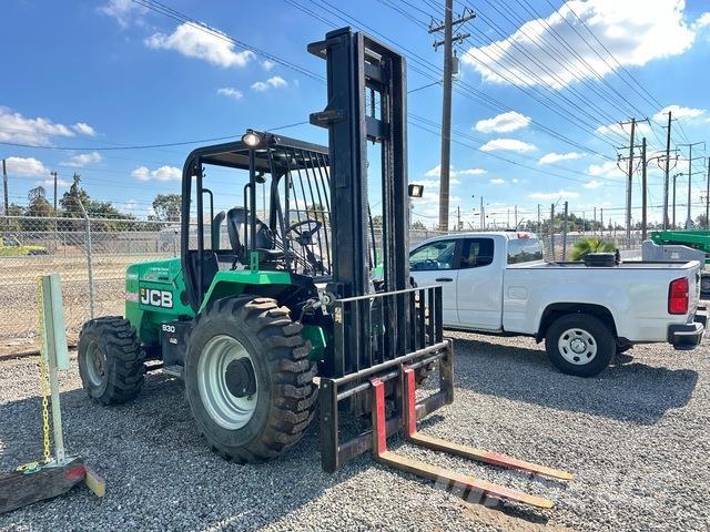 JCB 930 Terénne vysokozdvižné vozíky