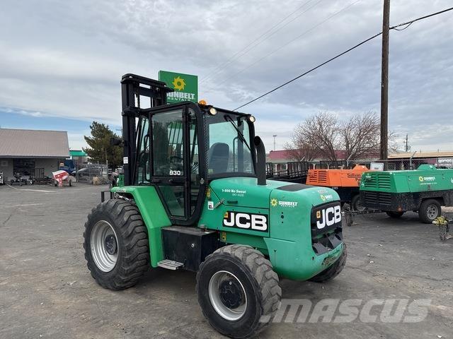 JCB 930 Terénne vysokozdvižné vozíky