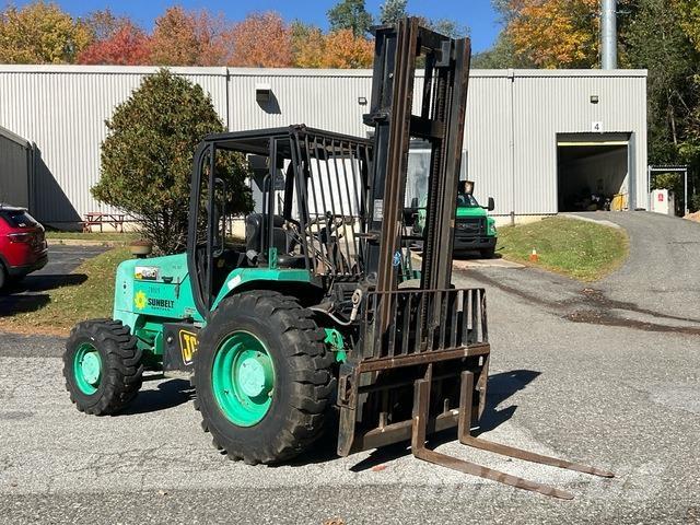 JCB 930 Terénne vysokozdvižné vozíky