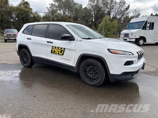 Jeep Cherokee Automobily